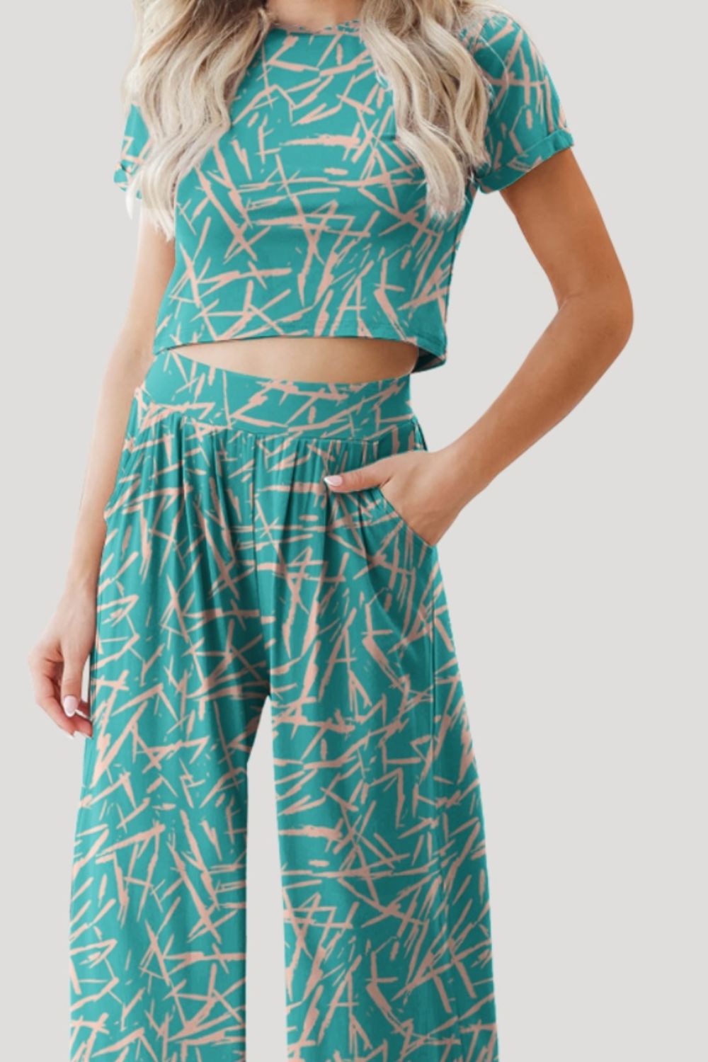 Printed Round Neck Short Sleeve Top and Pants Set