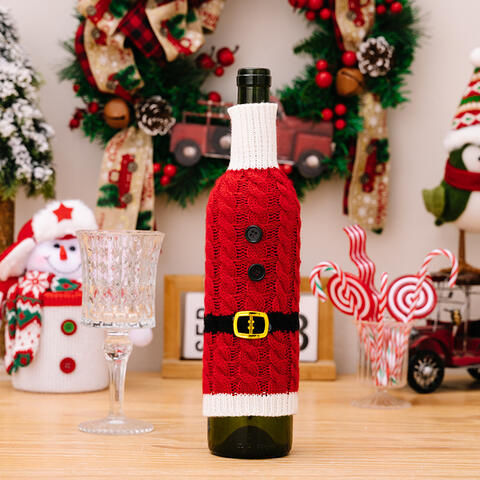 2-Piece Cable-Knit Wine Bottle Covers